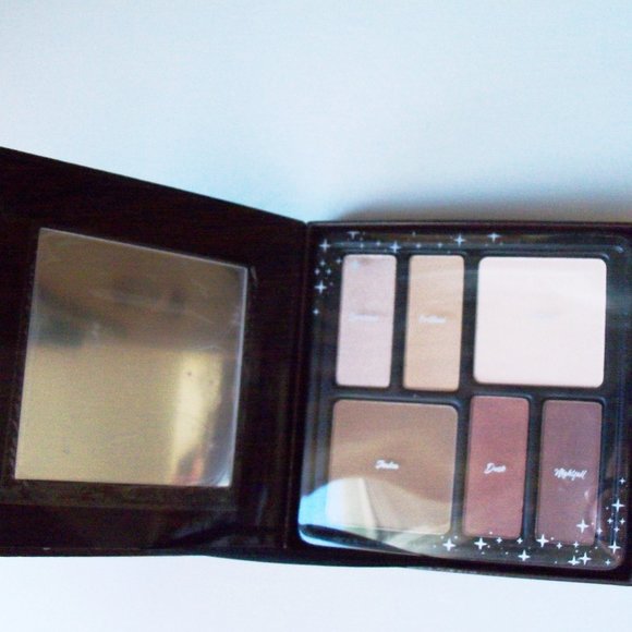 The Color Institute Other - Blush & powder set (#EV1114)